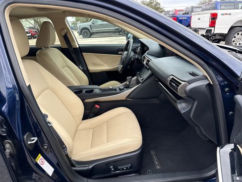 Used 2015 Lexus IS 250 image 25