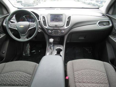 Used 2024 Chevrolet Equinox LT image 12