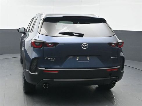 Certified 2023 MAZDA CX-50 2.5 S w/ Preferred Plus Pkg image 4