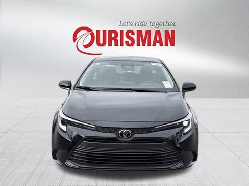 Used 2026 Toyota Corolla LE image 6