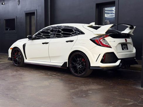 Used 2019 Honda Civic Type R image 7