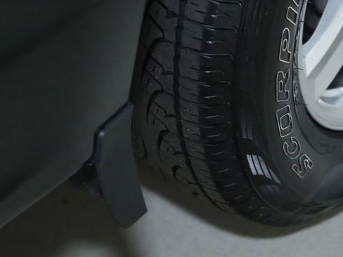 Used 2021 Ford F150 XLT image 42