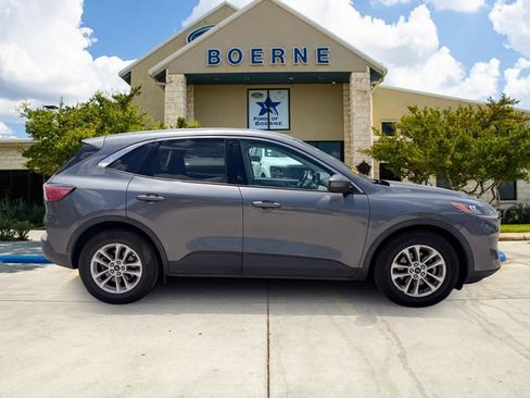Used 2021 Ford Escape SE w/ Convenience Package FWD image 6