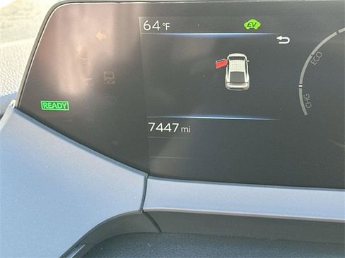 Used 2025 Toyota Prius LE image 11