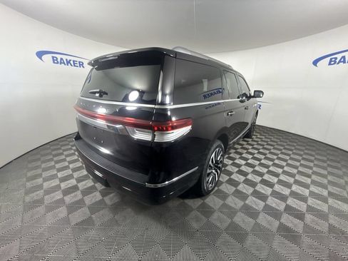 Used 2022 Lincoln Navigator Black Label AWD/4WD image 9
