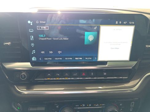 Used 2022 Chevrolet Silverado 1500 High Country w/ Technology Package image 41