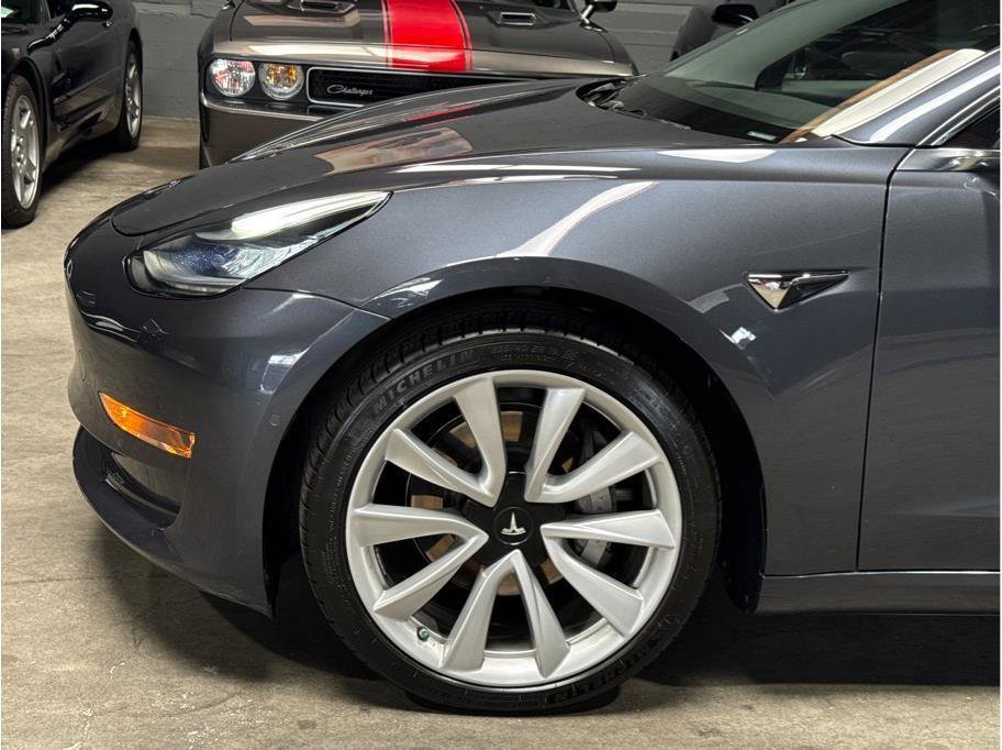 Used 2018 Tesla Model 3 Long Range AWD/4WD image 38