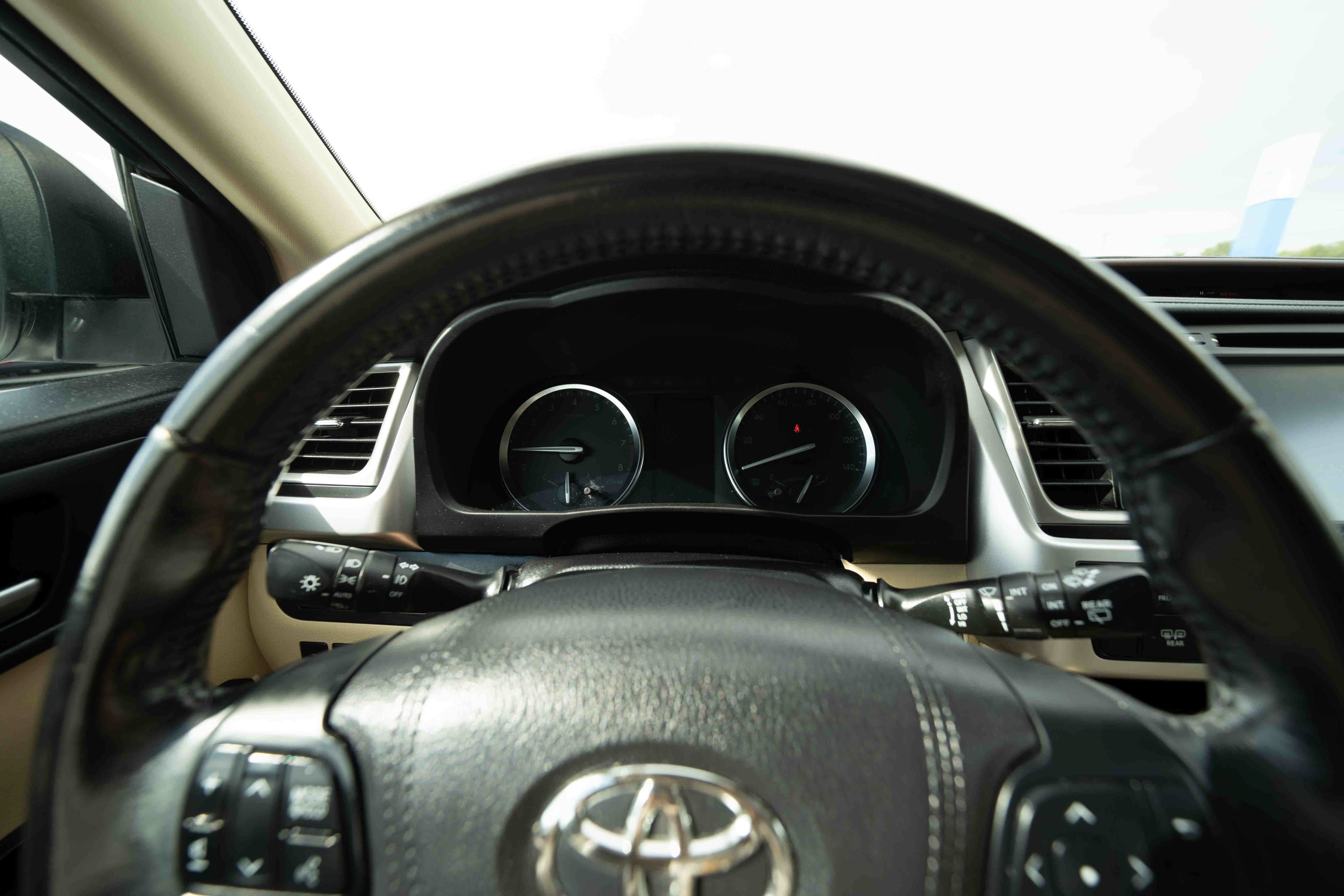 Used 2017 Toyota Highlander XLE AWD/4WD image 15