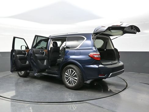 Used 2024 Nissan Armada SL w/ Captain's Chairs Package image 52
