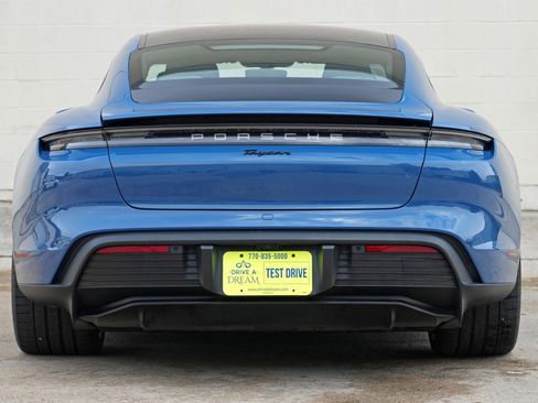 Used 2021 Porsche Taycan RWD image 11