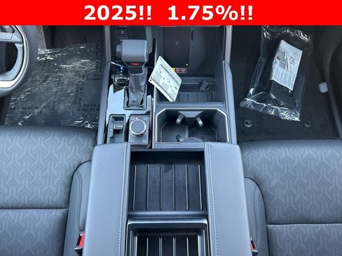 New 2025 Toyota Tundra Limited image 14