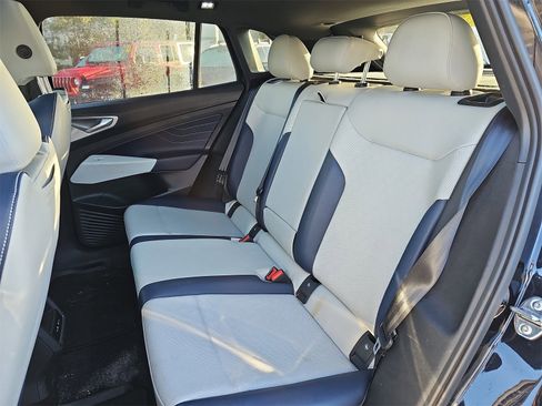 Certified 2023 Volkswagen ID.4 Pro S image 12