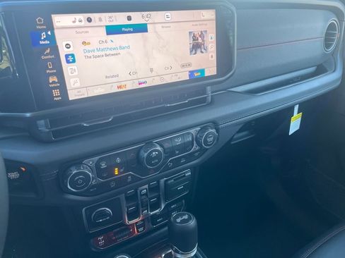 New 2026 Jeep Wrangler Unlimited Rubicon w/ Safety Group image 2