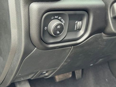 New 2025 RAM 3500 Big Horn AWD/4WD image 14