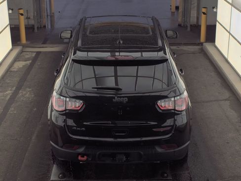 Used 2025 Jeep Compass Trailhawk w/ Sun & Sound Group image 3