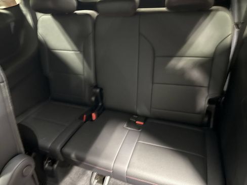 New 2026 Chevrolet Traverse Z71 w/ Enhanced Driving Package AWD/4WD image 24