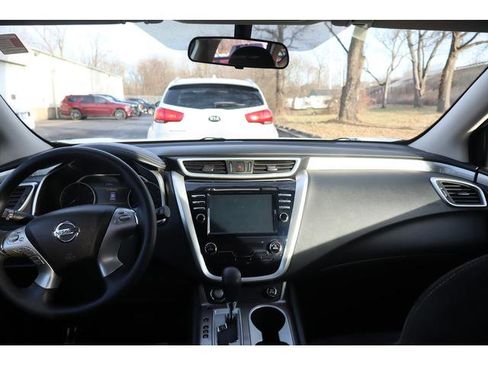 Used 2017 Nissan Murano S w/ Navigation Package image 13