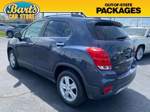 Used 2019 Chevrolet Trax LT w/ LT Convenience Package FWD image 4
