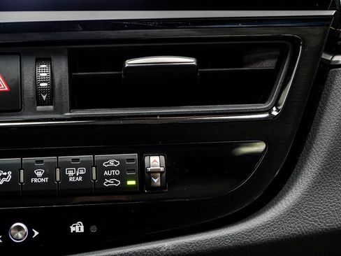 Used 2024 Lexus ES 350 w/ Premium Package image 24