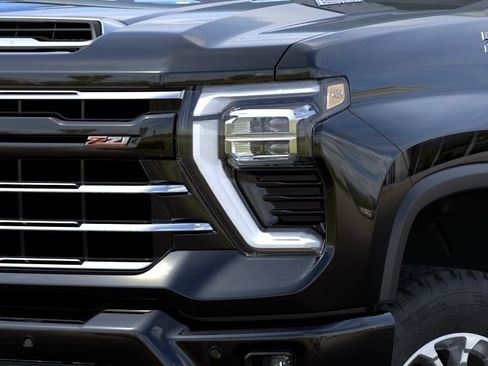 New 2026 Chevrolet Silverado 2500 LT w/ Z71 Chrome Sport Edition AWD/4WD image 10