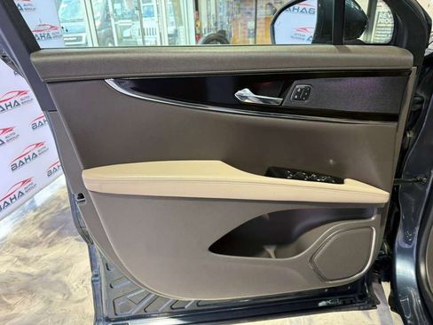 Used 2022 Lincoln Nautilus Reserve AWD/4WD image 36