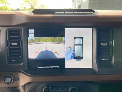 Used 2024 Ford Bronco Outer Banks image 34