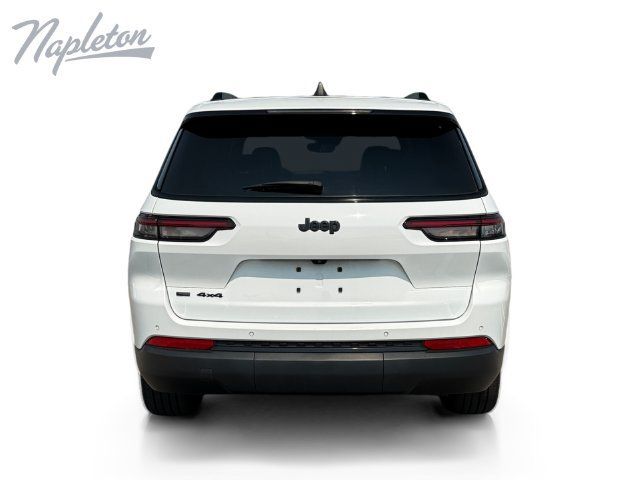 Used 2023 Jeep Grand Cherokee L Laredo AWD/4WD image 5