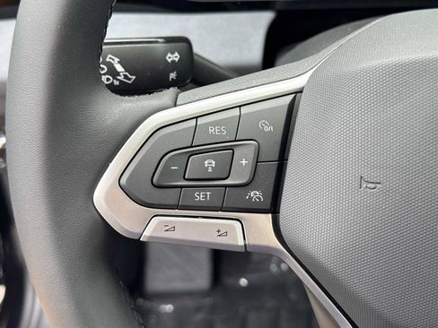 New 2026 Volkswagen Jetta SE FWD image 11