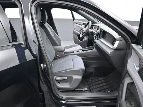 New 2026 Volkswagen Tiguan SE R-Line image 14