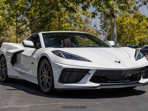 Used 2023 Chevrolet Corvette Stingray Premium Cpe w/ Z51 Performance Package image 12