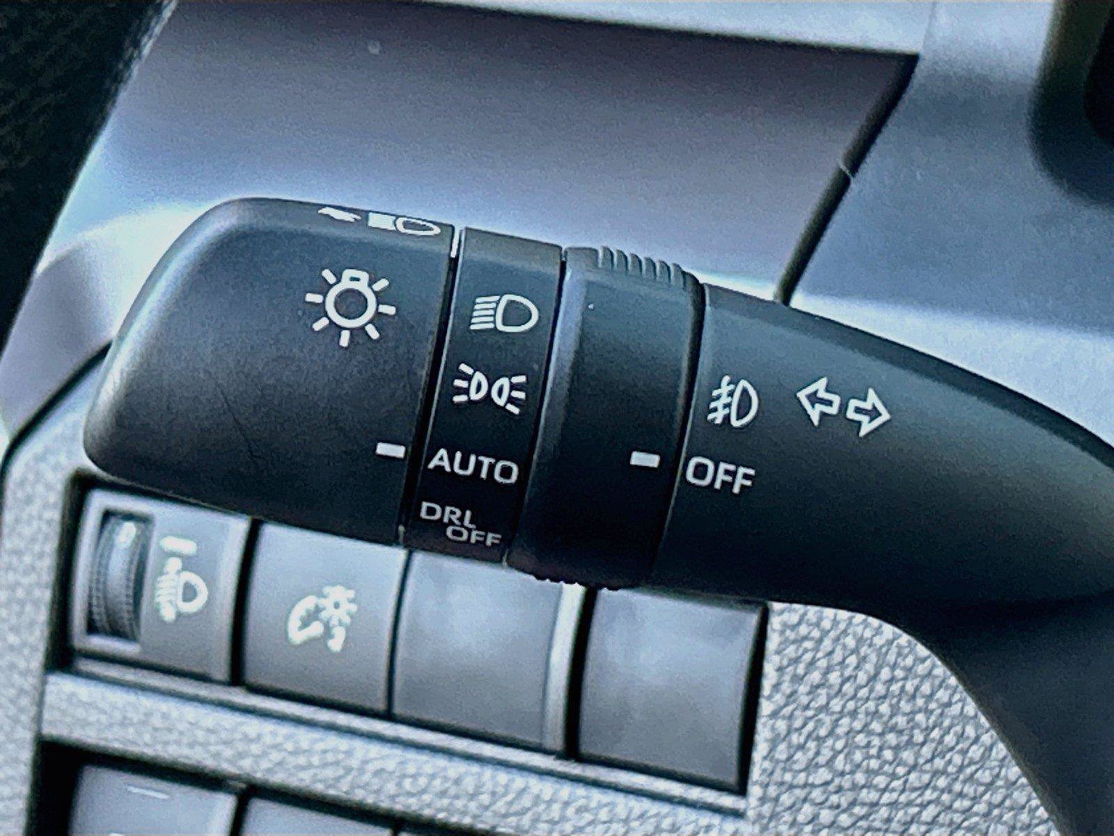 Used 2025 Toyota Tacoma SR5 AWD/4WD image 34