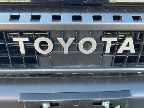 Used 2025 Toyota Land Cruiser image 10