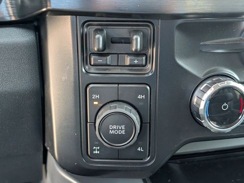 New 2026 Ford F250 Lariat w/ Chrome Package image 29