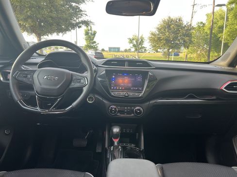 Used 2022 Chevrolet TrailBlazer RS w/ Sun and Liftgate Package FWD image 26