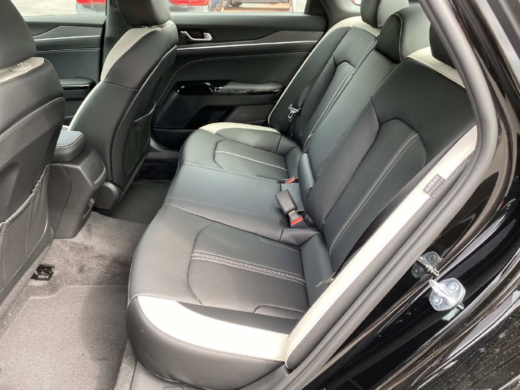 New 2026 Kia K5 GT-Line FWD image 4