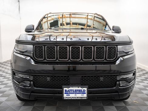 Used 2024 Jeep Wagoneer Series II AWD/4WD image 2