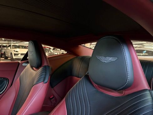 Used 2017 Aston Martin DB11 V12 RWD image 19