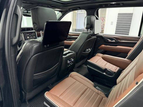 Used 2023 GMC Yukon XL Denali Ultimate w/ LPO, Floor Liner Package image 27