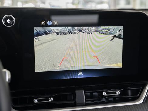 Used 2026 Chevrolet Equinox LT FWD image 31
