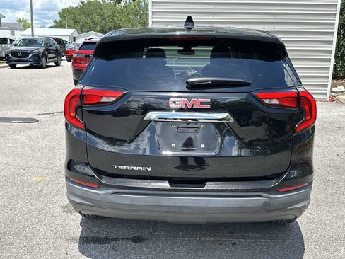 Used 2020 GMC Terrain SLE FWD image 5