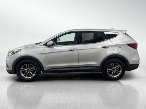 Used 2017 Hyundai Santa Fe Sport image 3