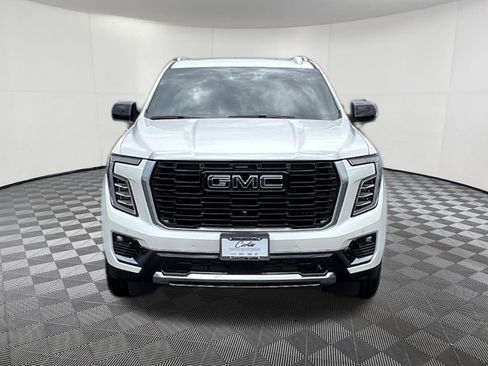 Used 2025 GMC Yukon Denali Ultimate AWD/4WD image 2