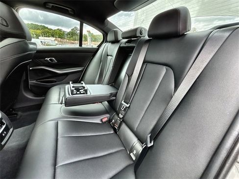 Used 2025 BMW 330i xDrive Sedan w/ Convenience Package image 23