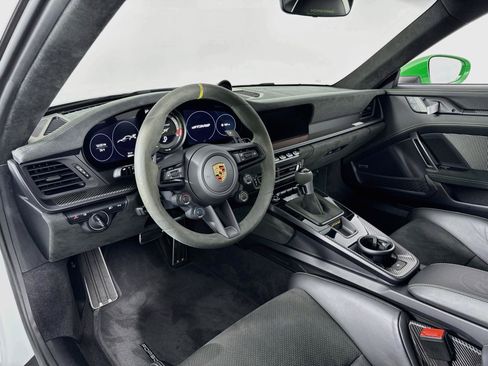 Used 2024 Porsche 911 GT3 RS RWD image 5