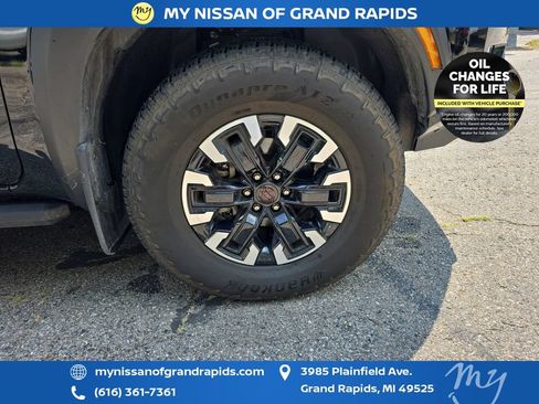 Used 2023 Nissan Frontier PRO-4X w/ Pro Convenience Package AWD/4WD image 33