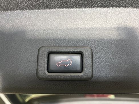 Used 2019 Subaru Ascent Premium w/ Popular Package #3 image 35