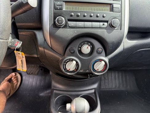 Used 2014 Nissan Versa Note SV FWD image 14