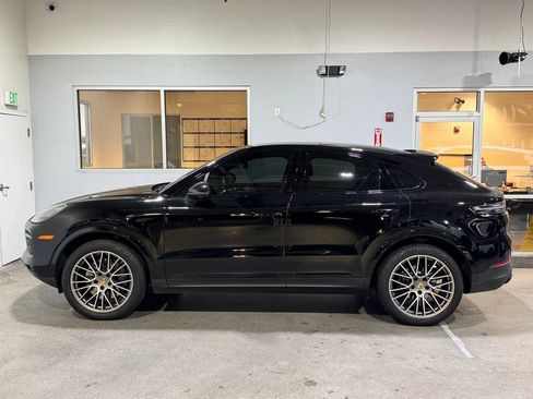 Used 2022 Porsche Cayenne S image 31