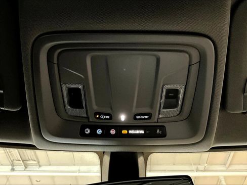 Used 2022 GMC Sierra 1500 Elevation image 22