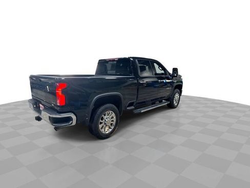 Used 2025 Chevrolet Silverado 2500 LTZ w/ LTZ Plus Package image 9